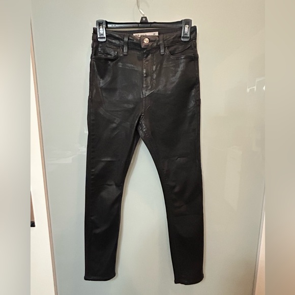 ASOS DESIGN high rise 'lift and contour' skinny jeans in coated black - Picture 8 of 11